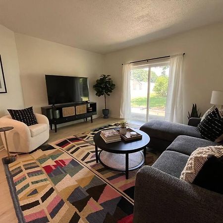 Saugatuck - 1 Bedroom - Sleeps 4 Exterior photo